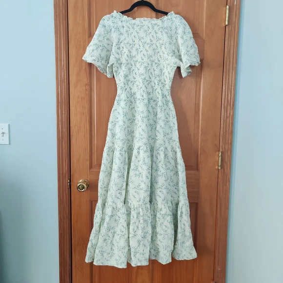 Ivy City Co Pale Blue Floral Maxi Dress with Puff Sleeves - Picture 2 of 9